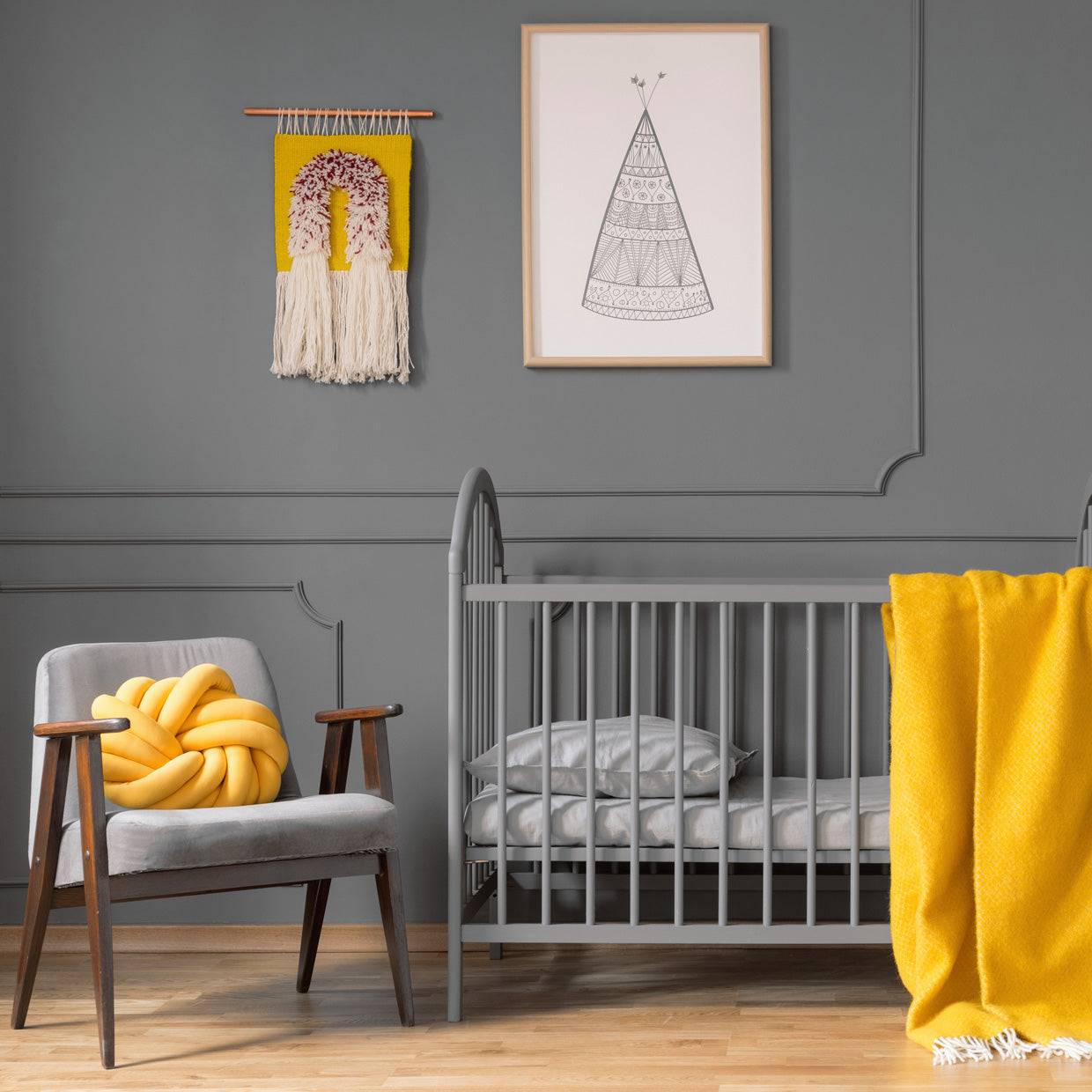 aplicación pintura gris oscuro