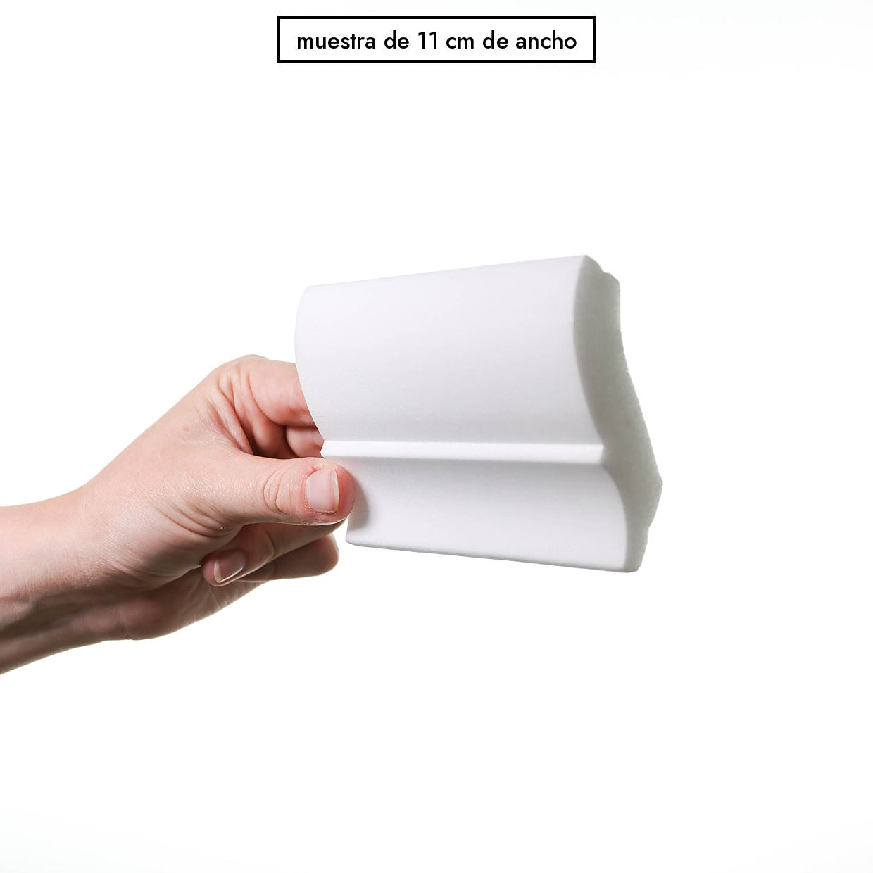 Muestra de 11 cm de ancho de la cornisa curva L